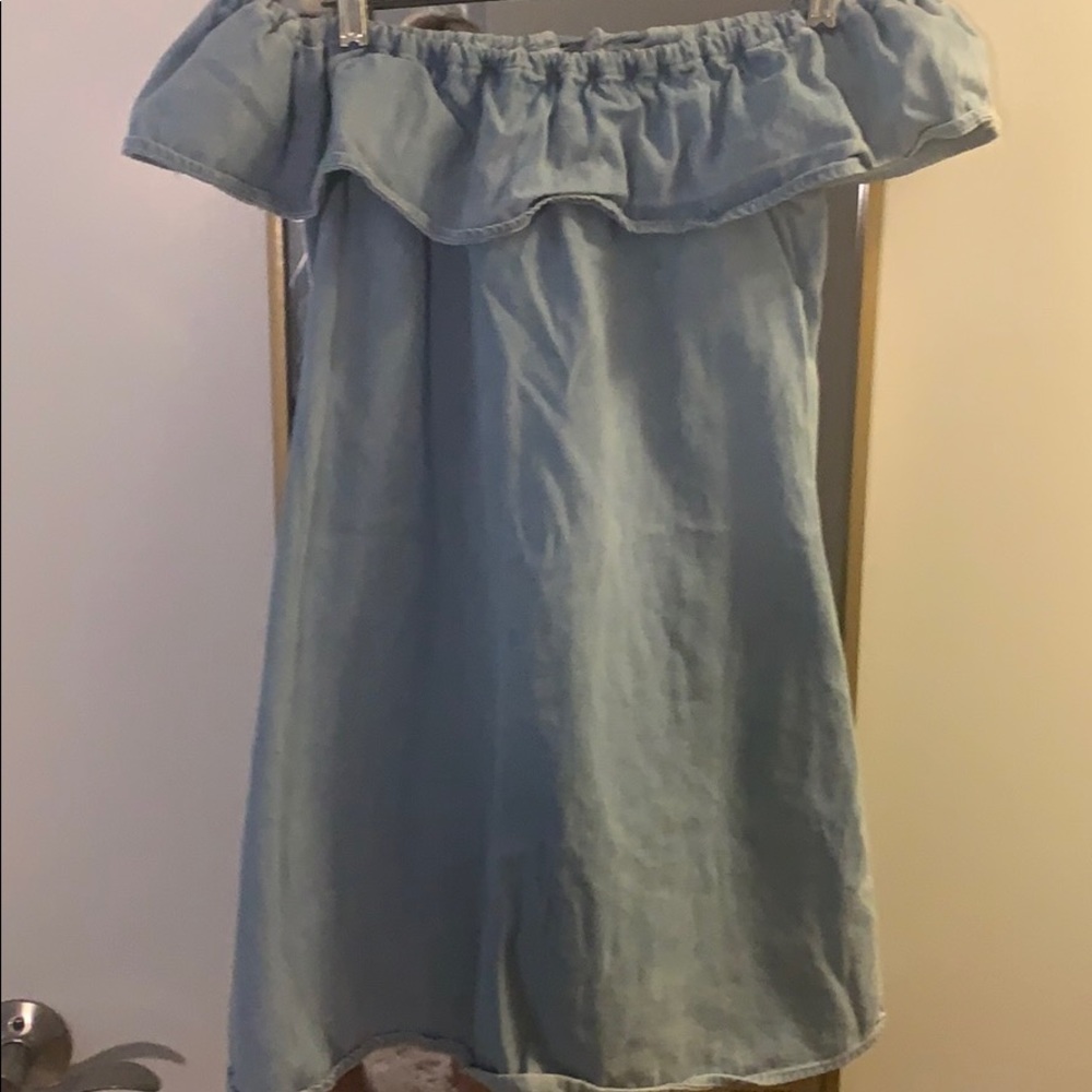 Motel Strapless Ruffle Denim Dress